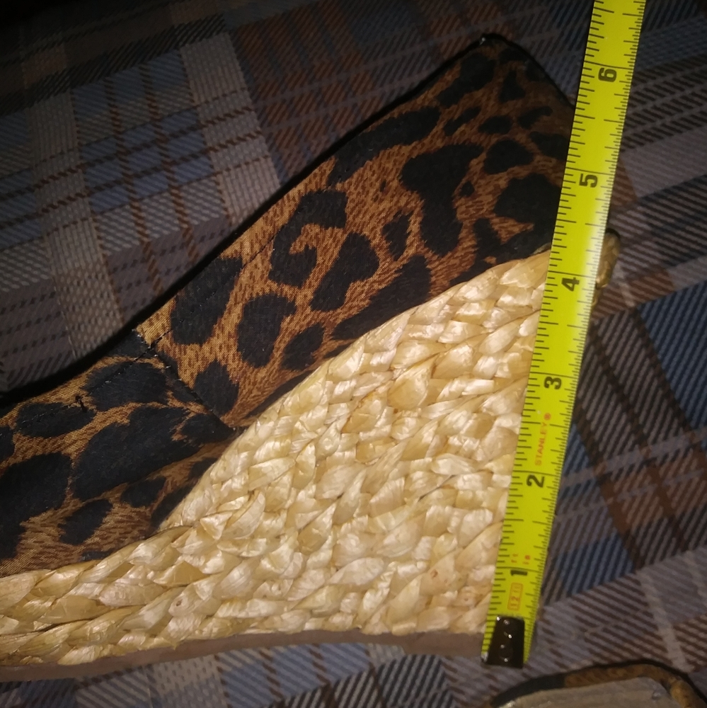 🖤🐆Express Cheetah Wedges🖤 - Picture 4 of 13